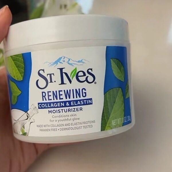 St. Ives Soothing Oatmeal & Green Tea